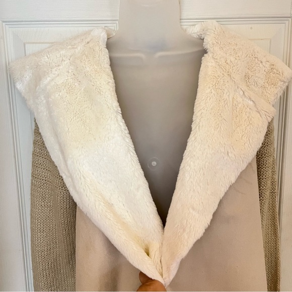 Angeleno Mixed Media Open Coat - Picture 3 of 16